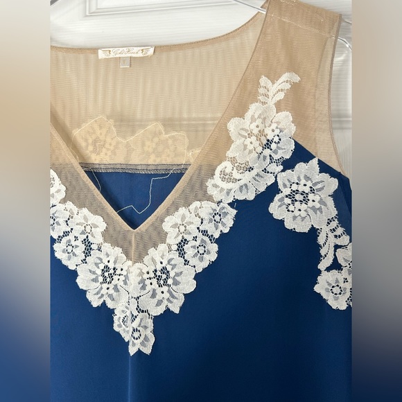 Gold Hawk Satin Blue with Lace Embelishment Tank Top Sz L - Picture 4 of 7